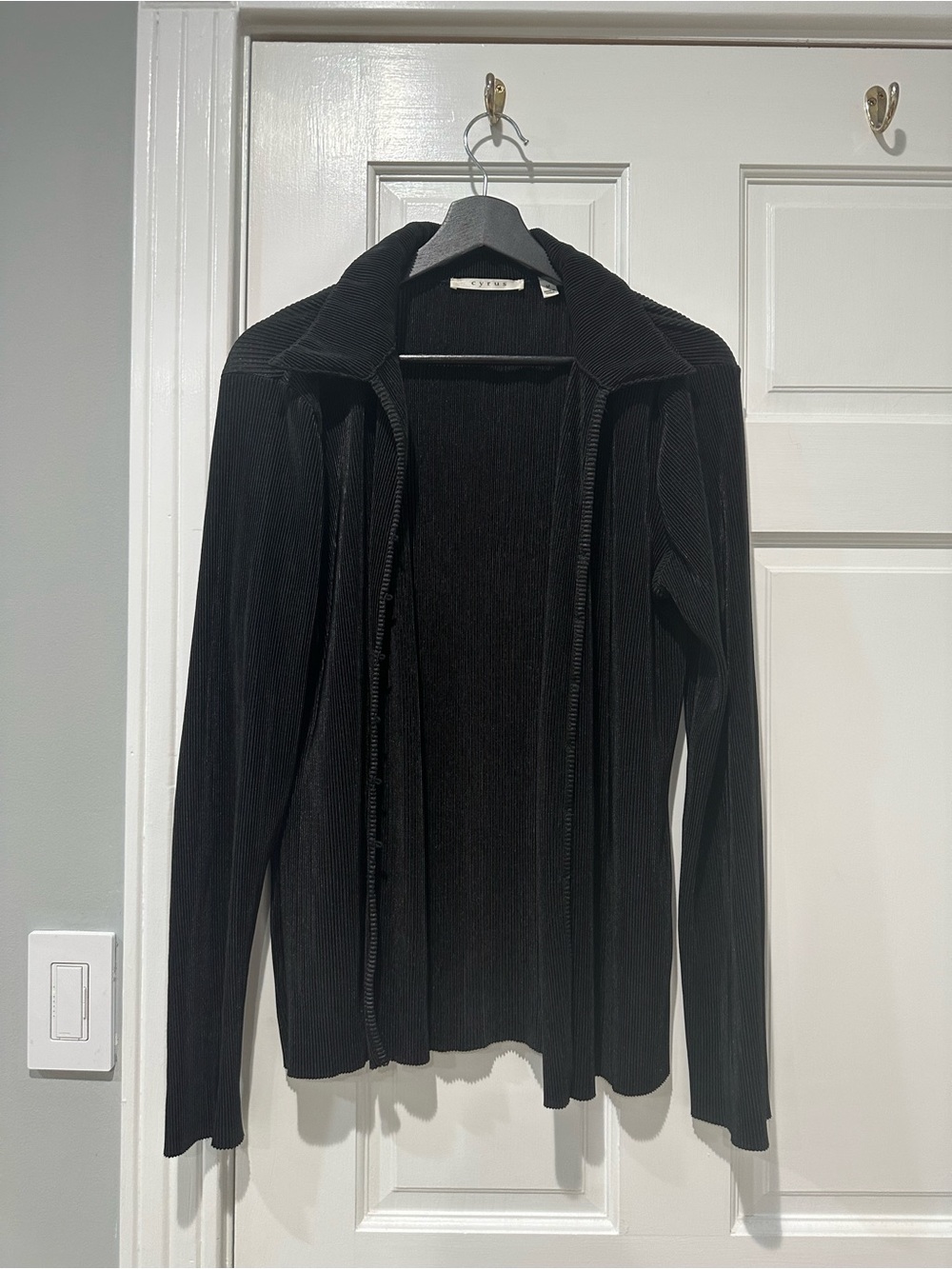 Cyrus Black Rib Button-Up Ribbed Shirt